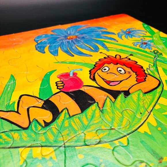 Vintage 70s Maya The Bee Jigsaw Puzzle: 60 pcs COMPLETE, GenX Cartoon Character - Picture 7 of 15